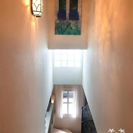 Halo - Blissful Spanish Retreat With Balcony And Pool * Marbella