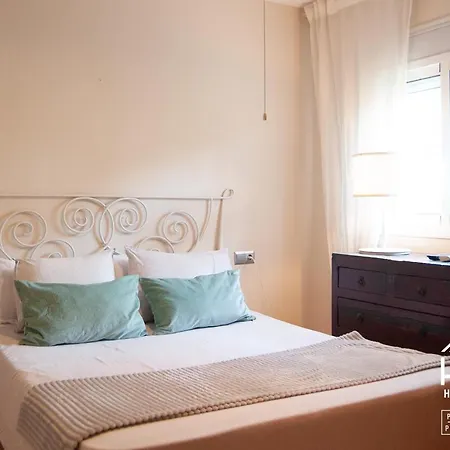 Halo - Blissful Spanish Retreat With Balcony And Pool *