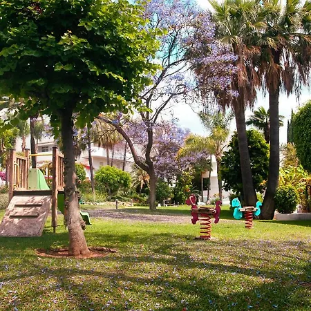 Halo - Blissful Spanish Retreat With Balcony And Pool Apartment Marbella